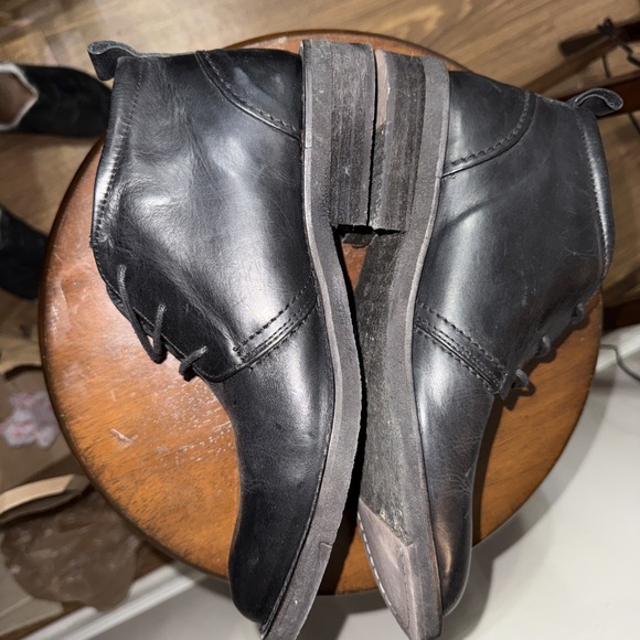 Steve Madden Black Leather  Men\'s Chukka Boot size 8 main image 5